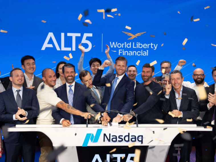 复盘 $ALTS 转型：15 亿美元融资、特朗普家族入局与 SEC 调查疑云